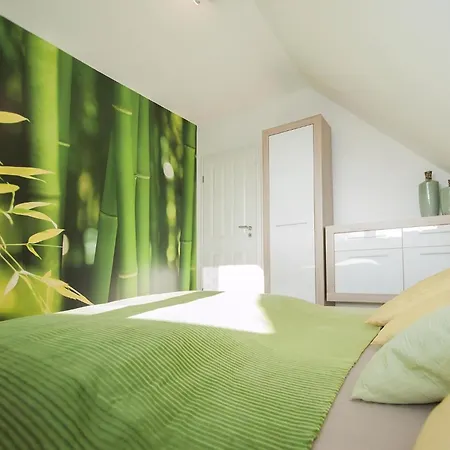 公寓 Hochwertig Eingerichtete Mit Balkon *