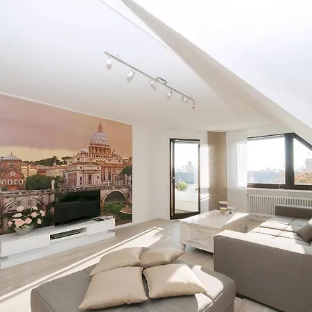 公寓 Hochwertig Eingerichtete Mit Balkon *